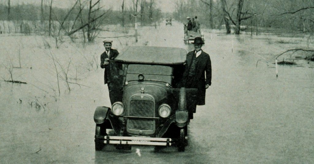 The Great Mississippi River Flood of 1927 Mounds, Illinois