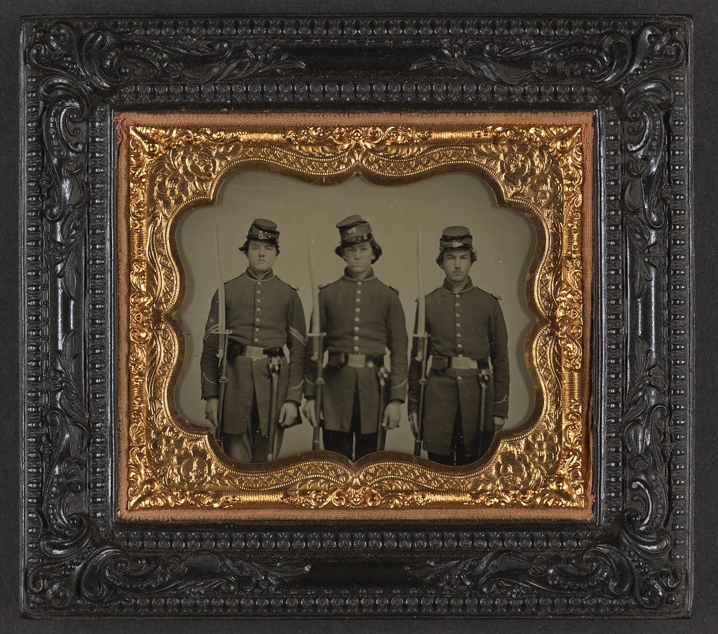 Three Union Soldier with Zouave Bayonets Civil War