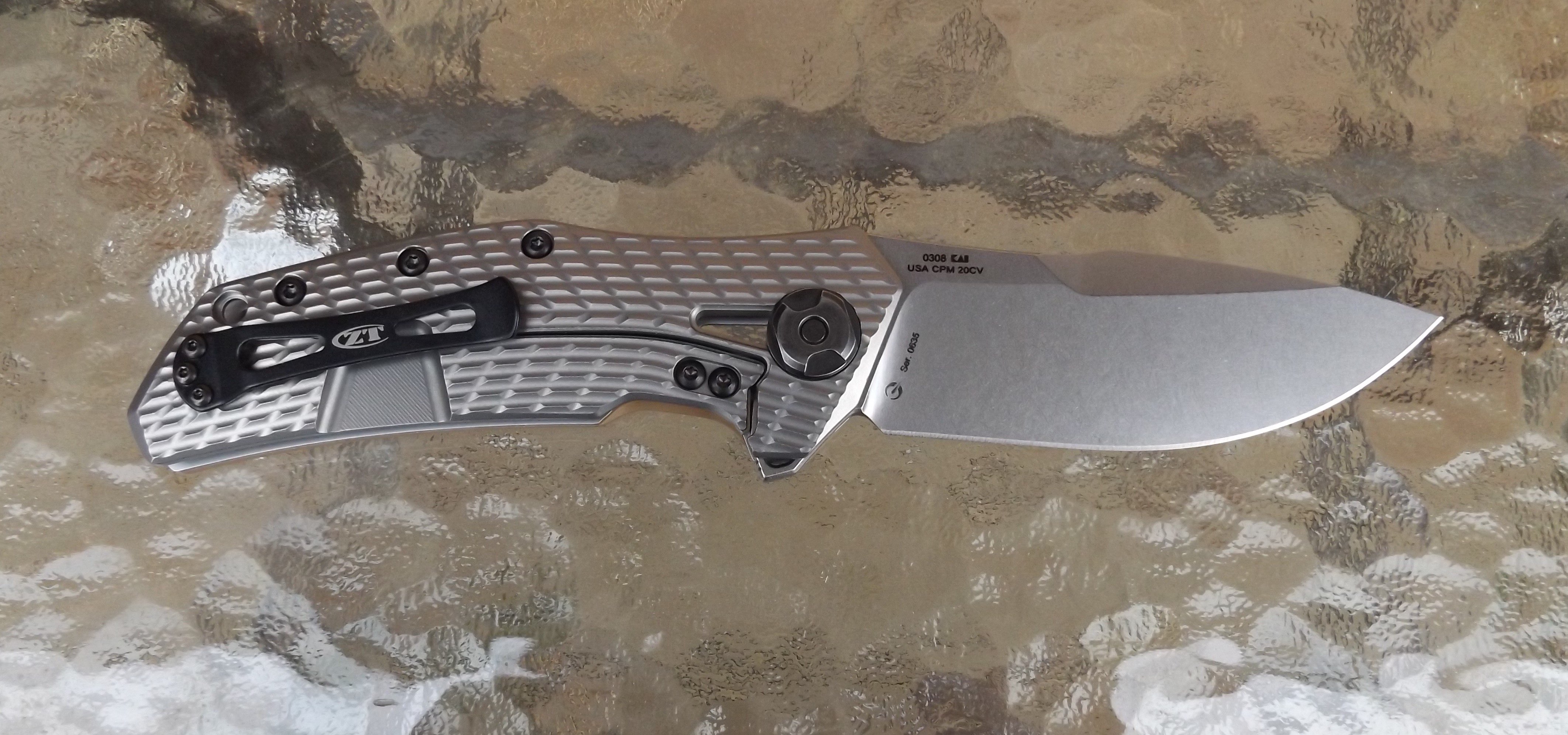 Zero Tolerance Knives ZT0308 Review by Pat Cascio. The front handle