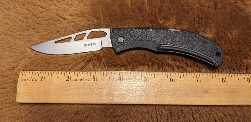 Review: Gerber E-Z Out Skeleton Plain Edge Folding Knife